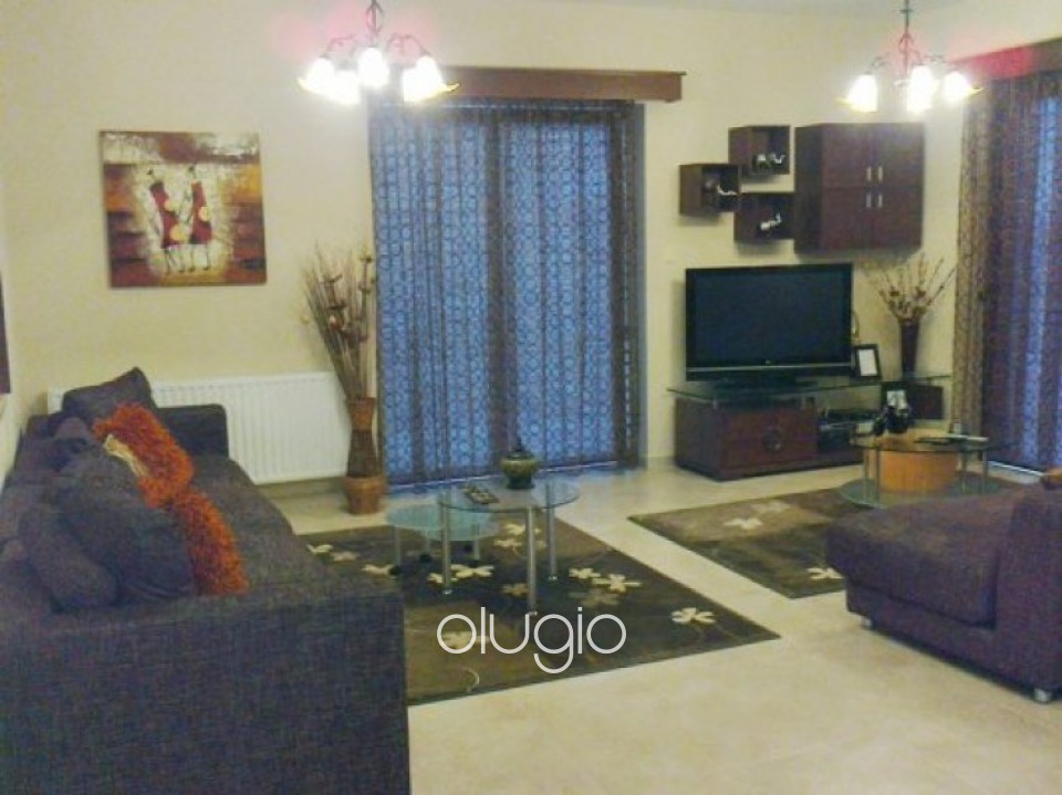 5 Bedroom Detached House in Tsada