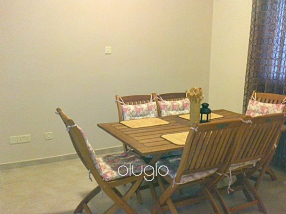 5 Bedroom Detached House in Tsada