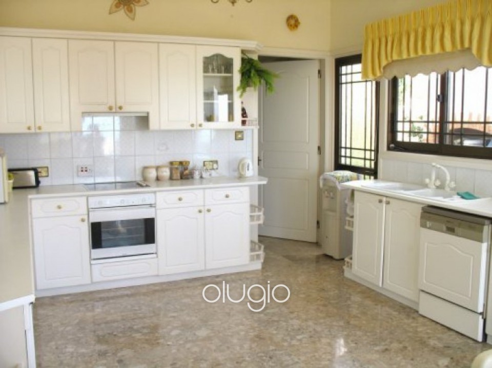 Large Kitchen