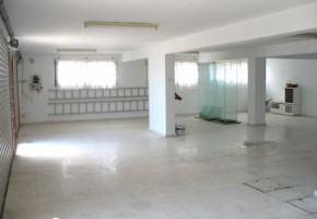 6 Car Garage