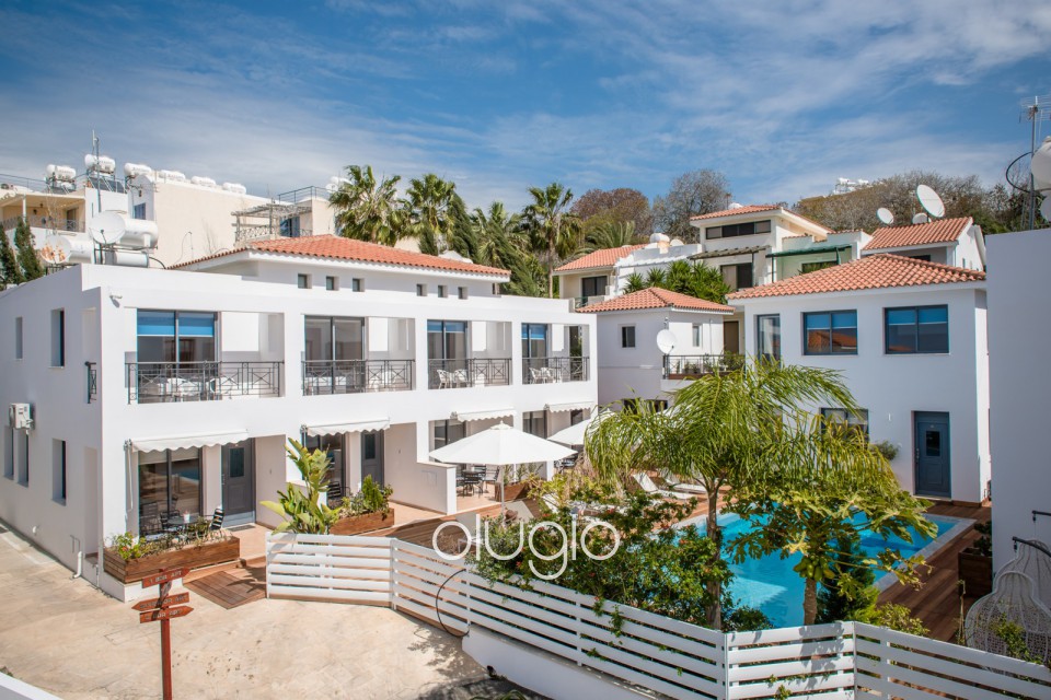 Building For Sale  in  Kissonerga