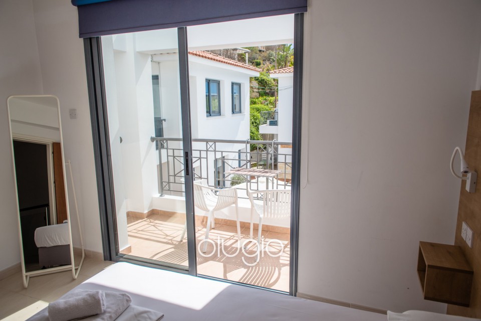 Building For Sale  in  Kissonerga