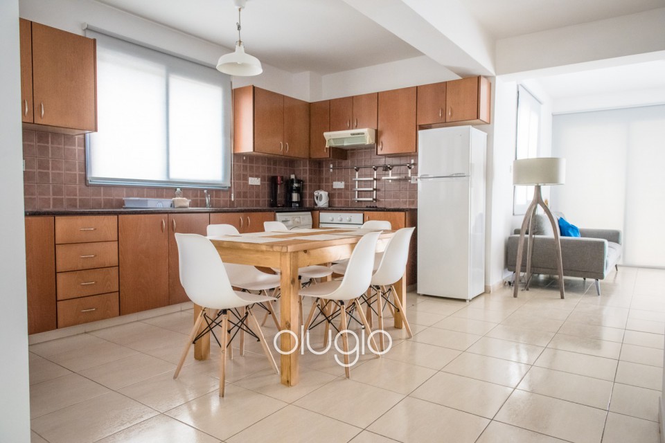 Building For Sale  in  Kissonerga