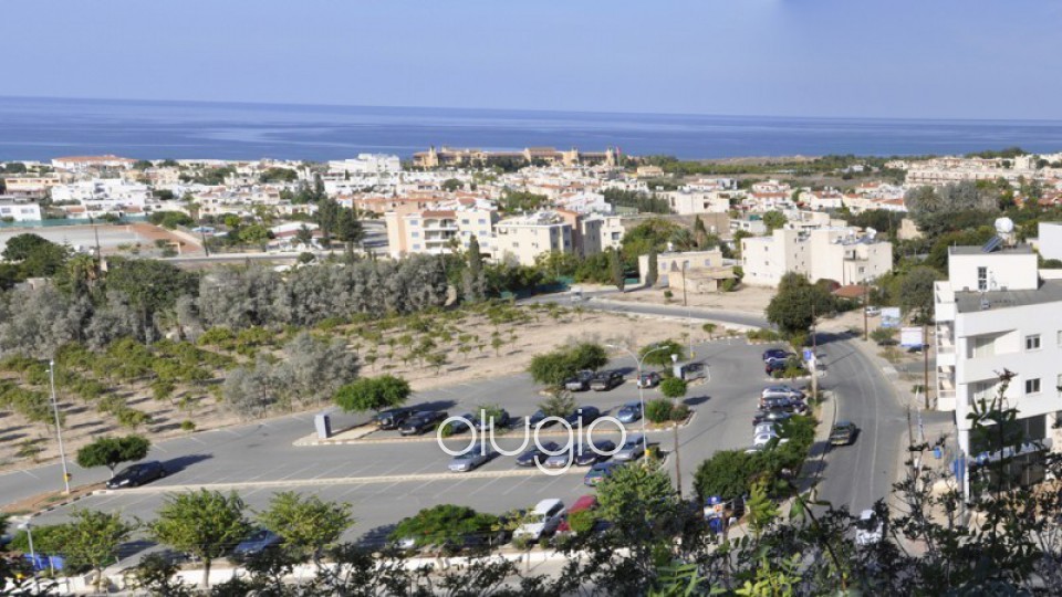 Building For Sale  in  Kato Pervolia