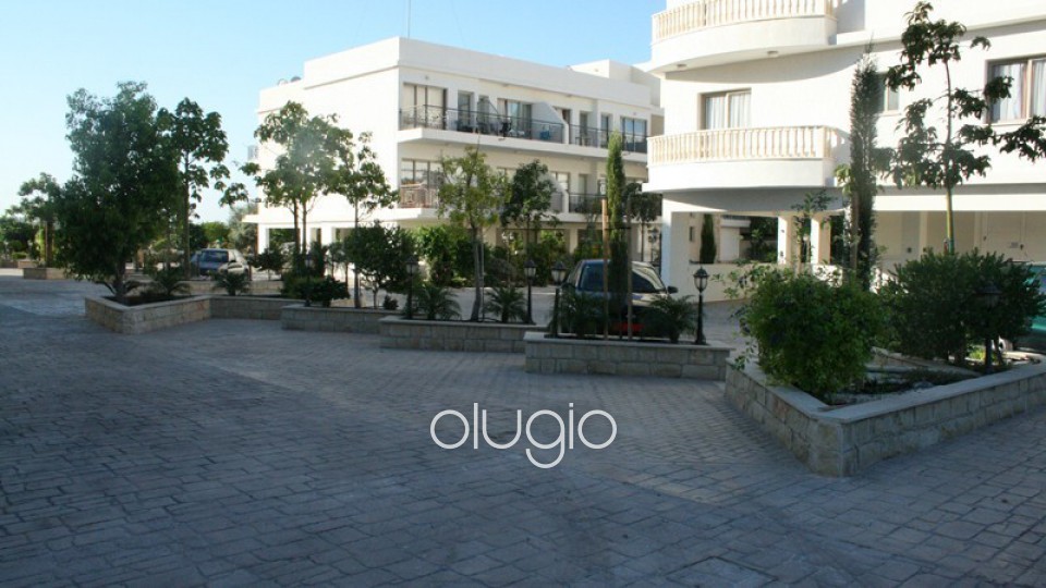 Apartment For Sale  in  Tombs of the Kings